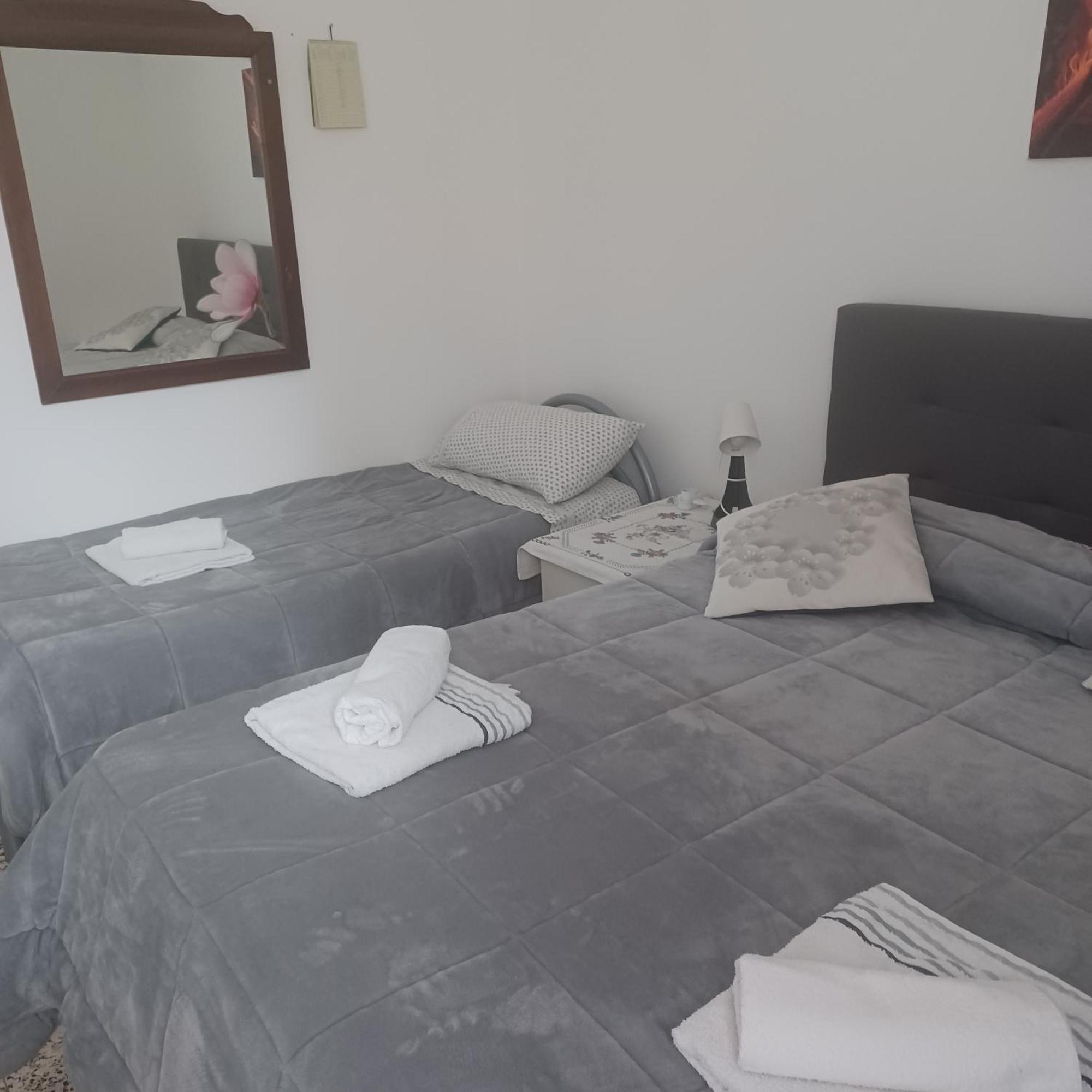 B&B Appartamenti Napoli 외부 사진