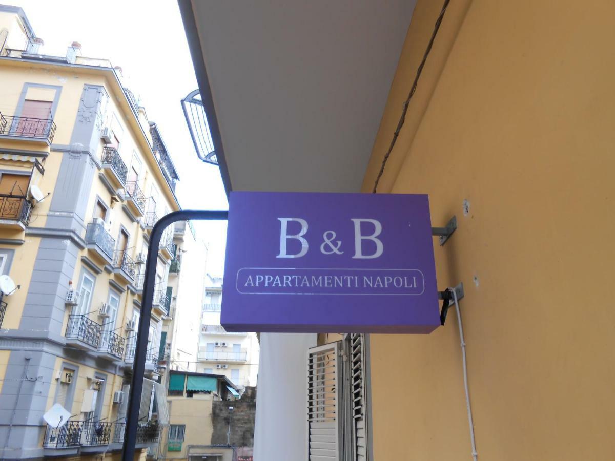 B&B Appartamenti Napoli 외부 사진